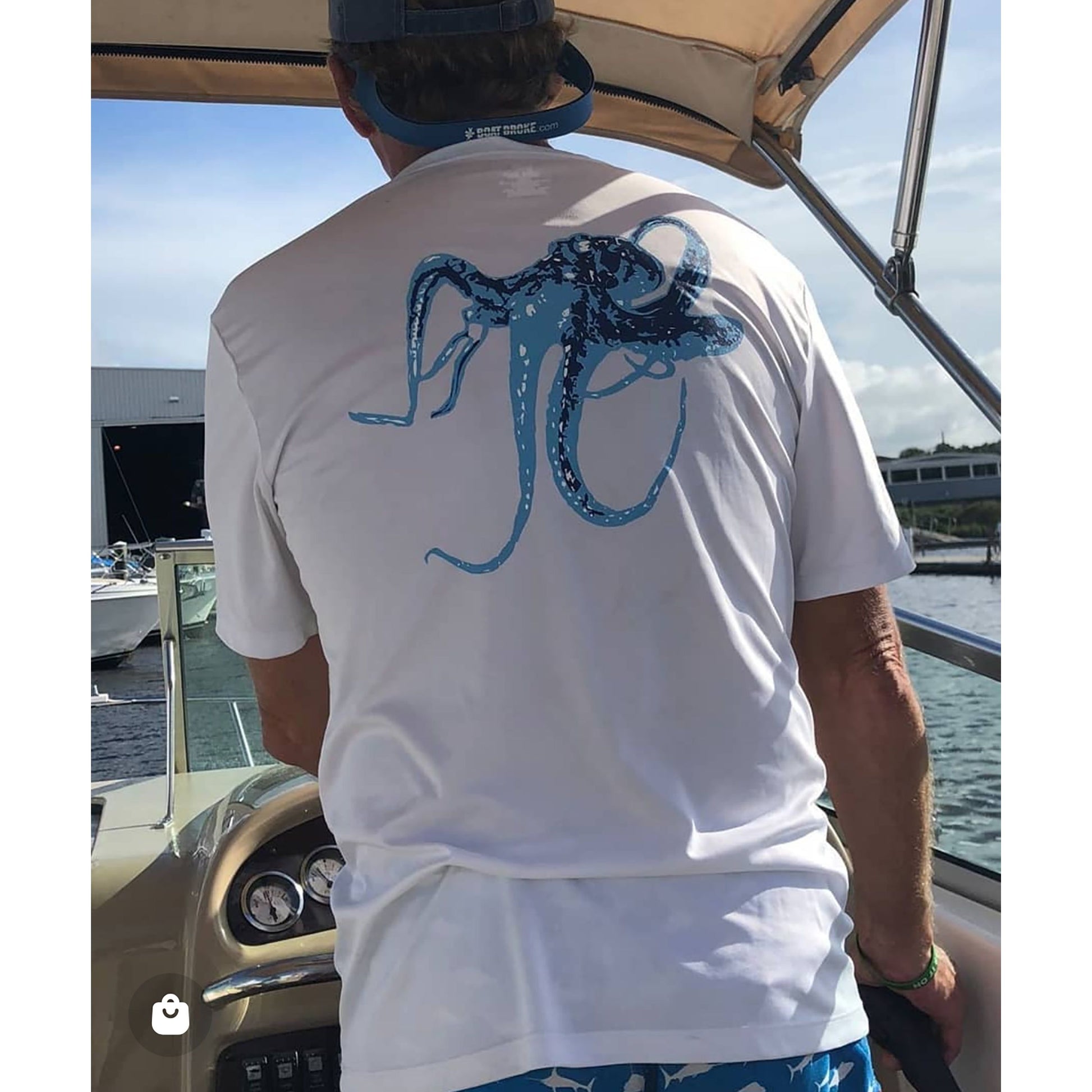 Model wearing white short sleeve Octopus  Dry-Fit